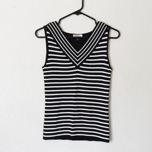 CLOSET CLEAR OUT TAHARI Black & White Striped V-Neck